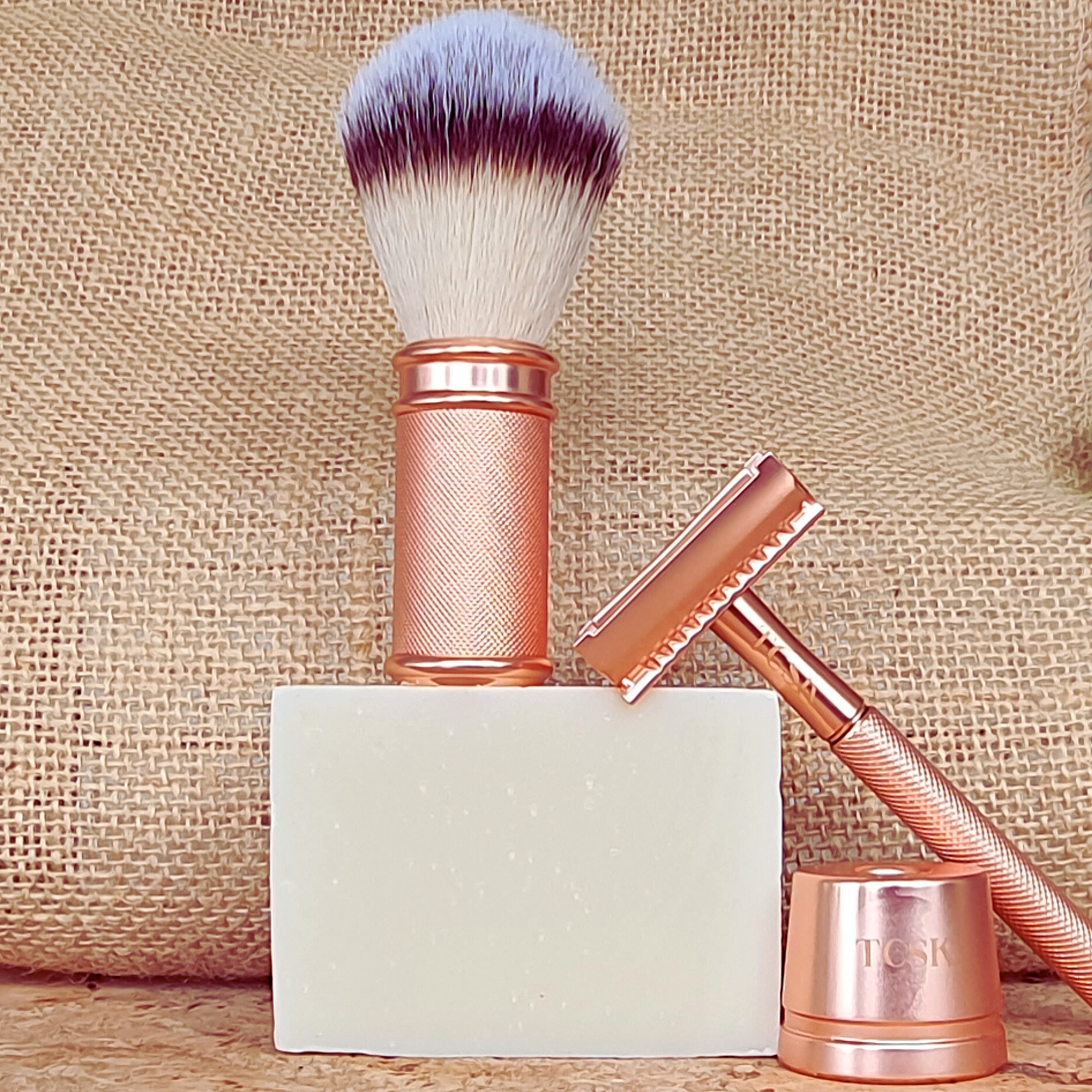 🌹ENGLISH ROSE PAMPER KIT🛁 - TCSK | Très Chic Shave Kit